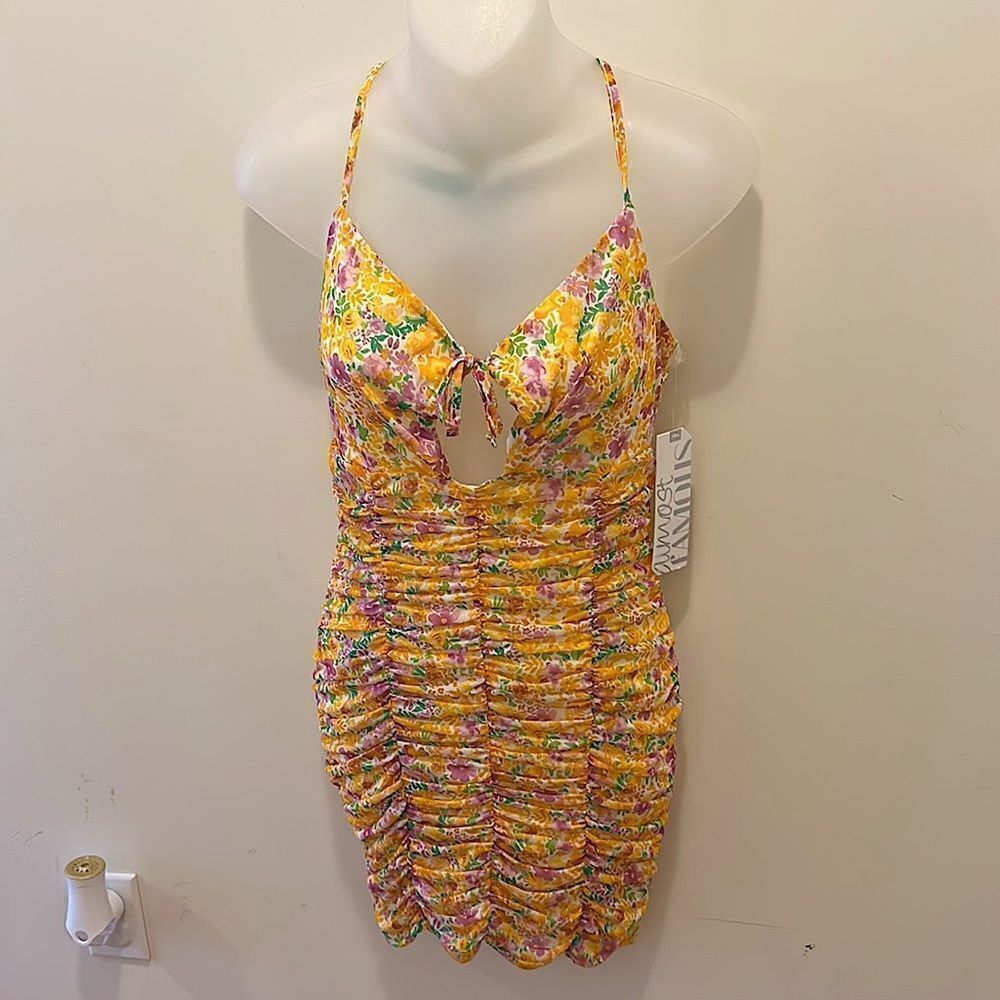 Almost Famous Floral Yellow Bodycon Dress Spring Easter Medium M NWT